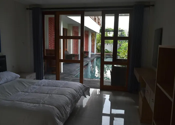 Ketut Joglo Pensión 4*